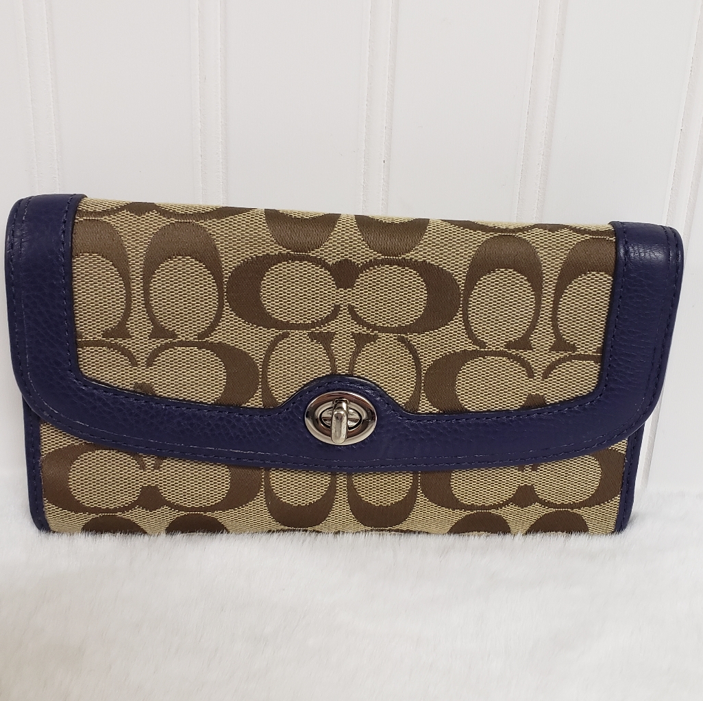 Coach Park Signature Turnlock Slim Wallet Purple